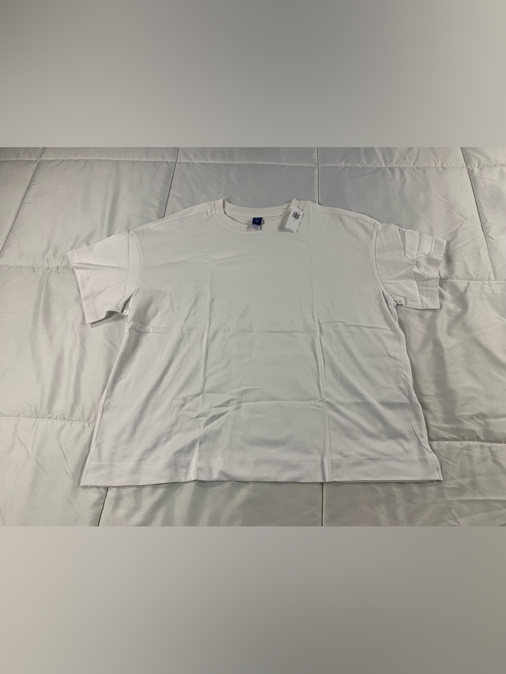 New old navy vintage tee size L